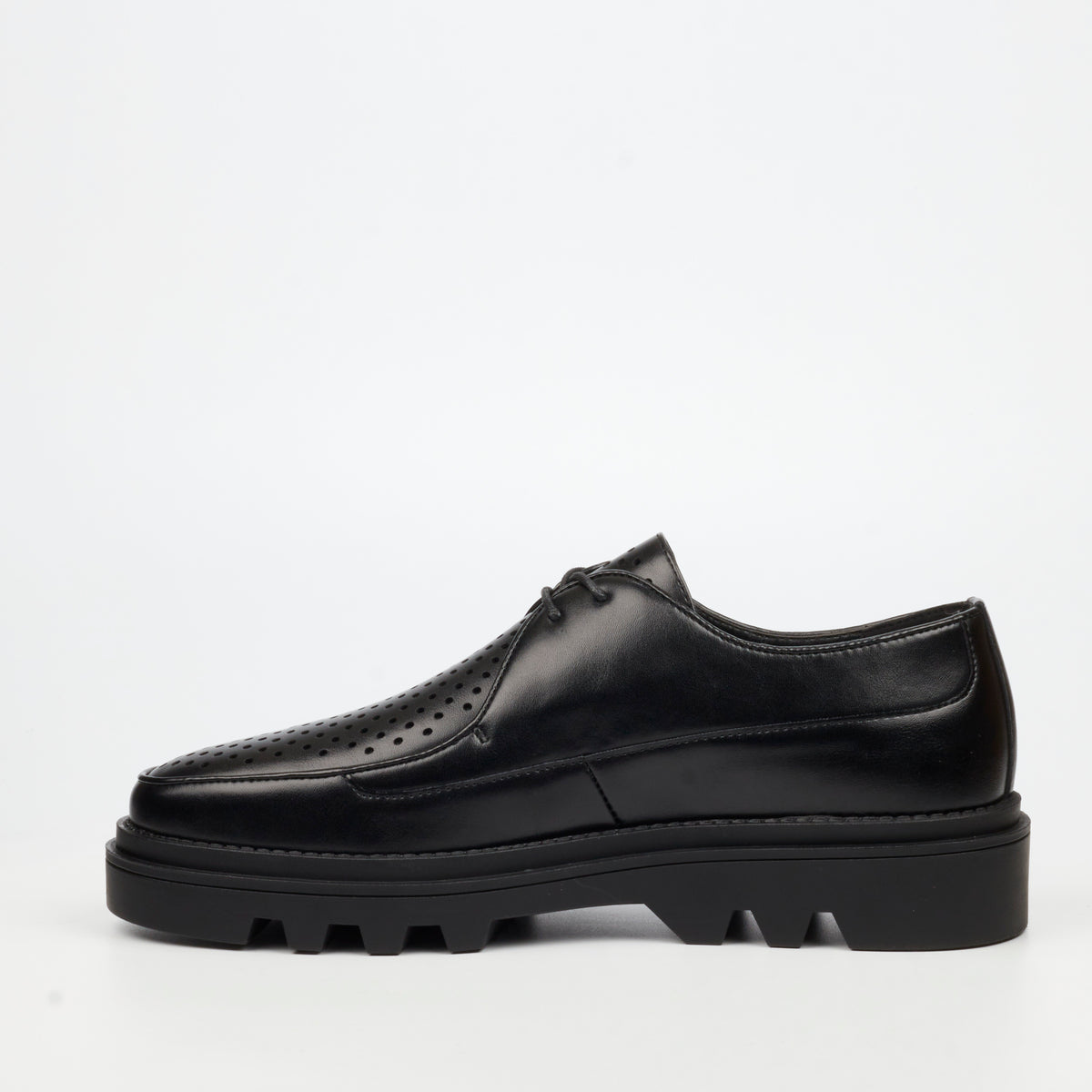 Mazerata Vinchey 84 Faux Wax Shoe - Black