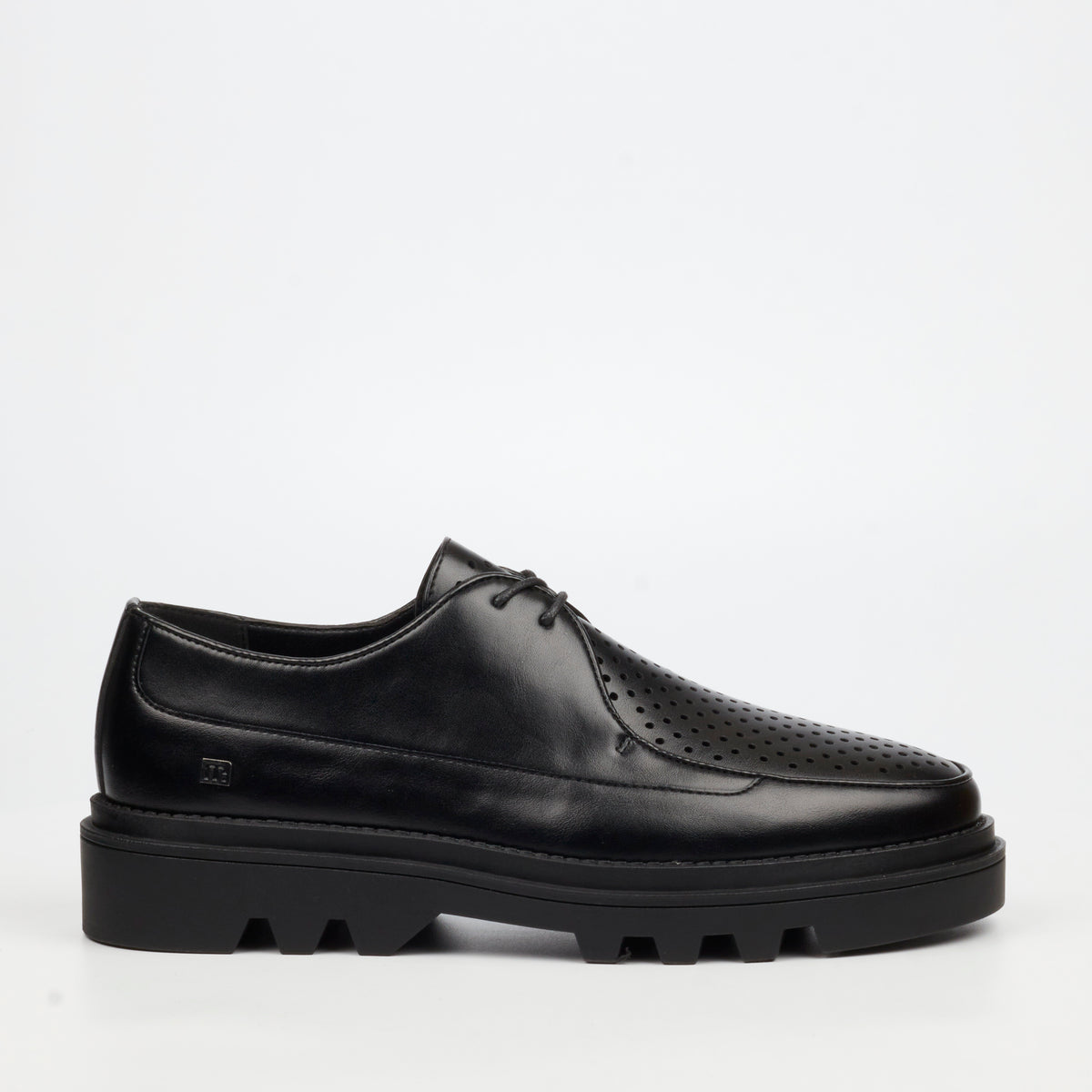 Mazerata Vinchey 84 Faux Wax Shoe - Black