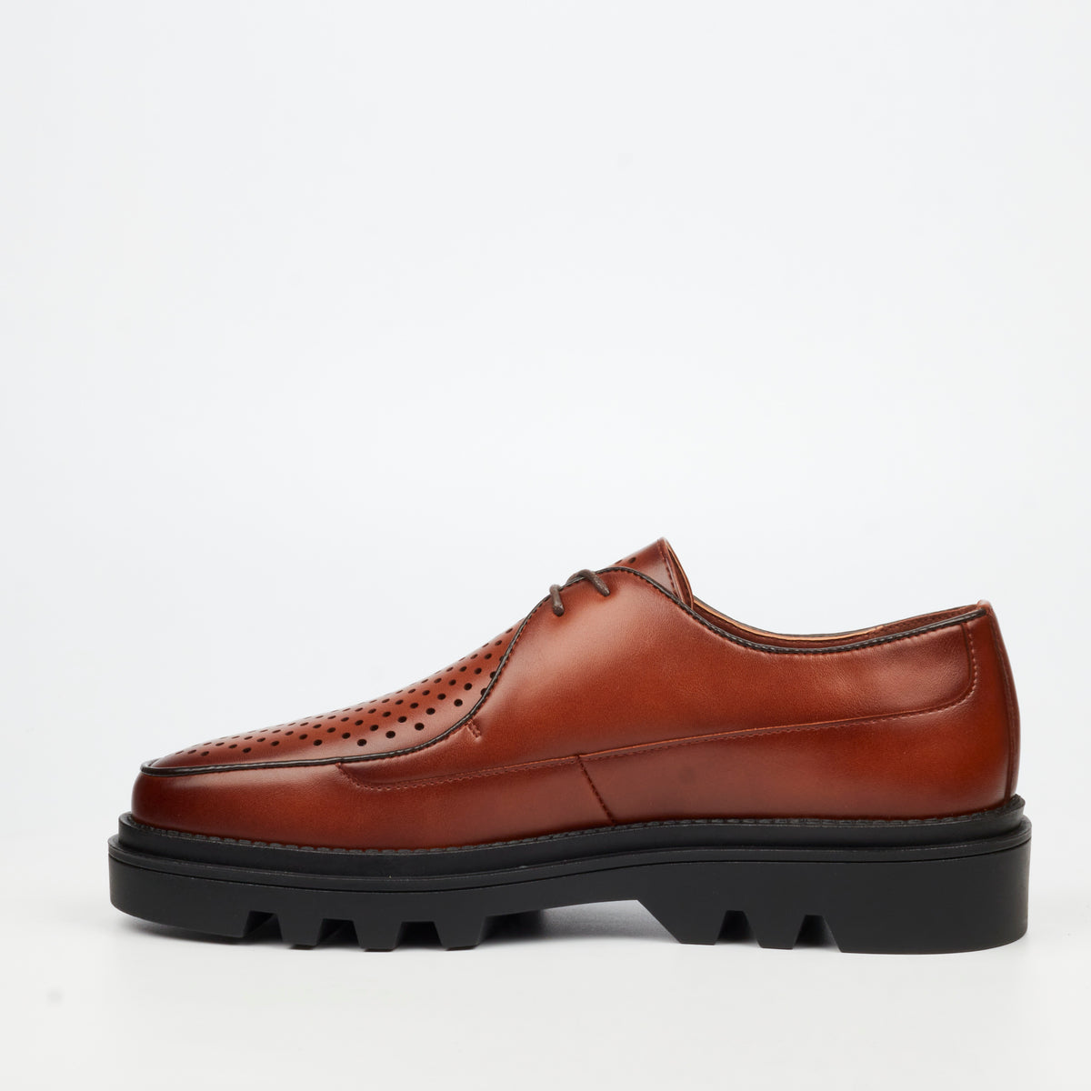 Mazerata Vinchey 84 Faux Wax Shoe - Tan