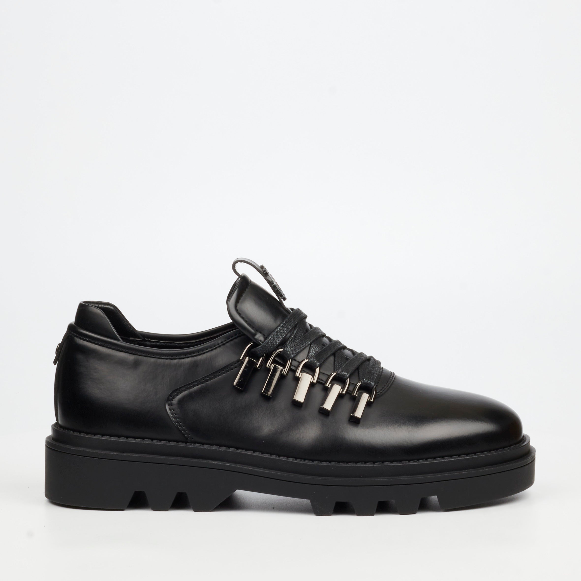 Mazerata Vinchey 91 Faux Wax Shoe - Black