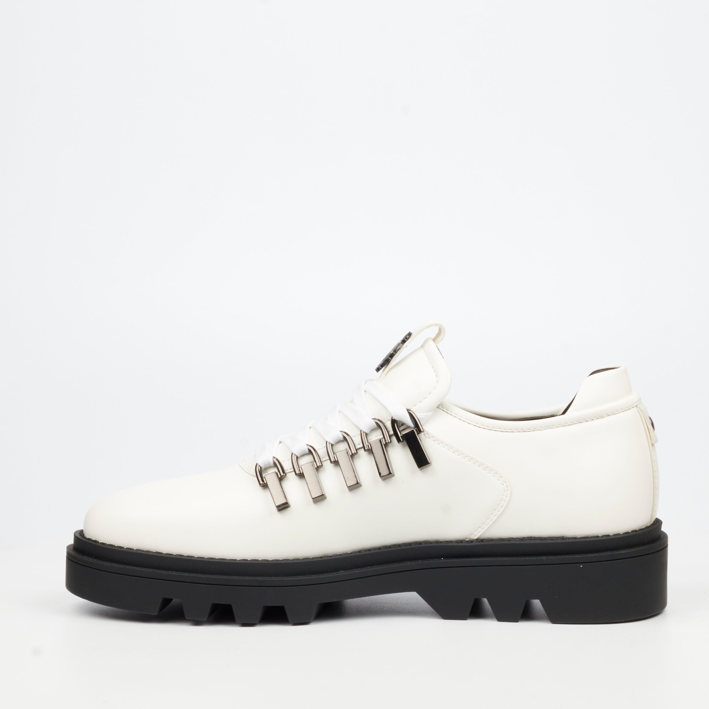 Mazerata Vinchey 91 Faux Wax Shoe - White