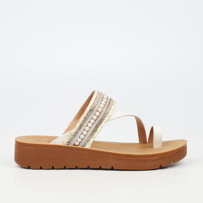 Butterfly Feet Xara 5 Sandal - White