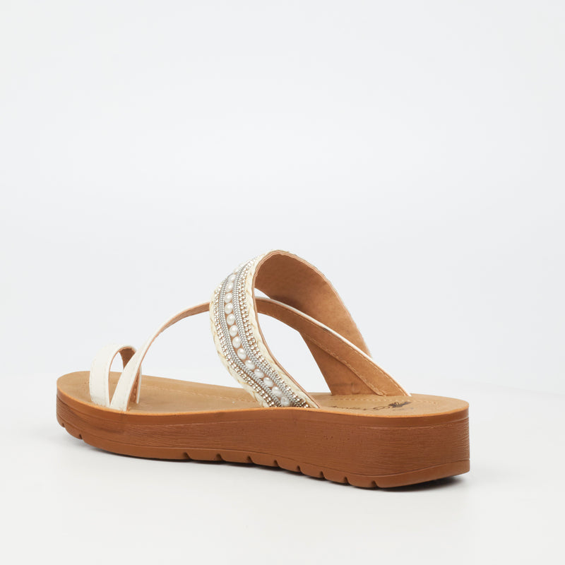Butterfly Feet Xara 5 Sandal - White